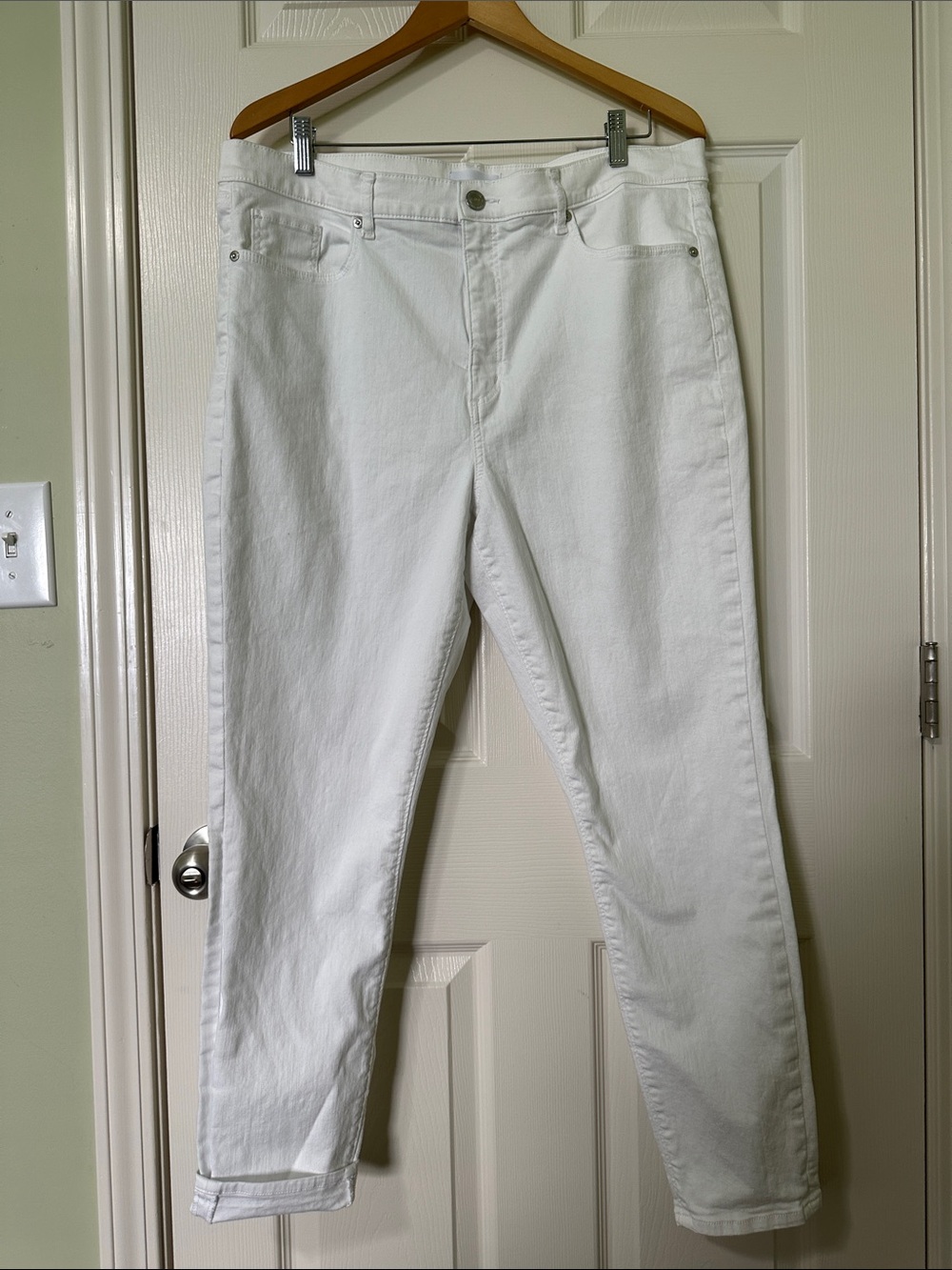✨Like New✨ Loft skinny ankle jeans
